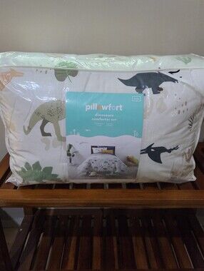 Pillowfort Twin Dinosaur Comforter Set White with Green, Blue, Brown Dino Prints